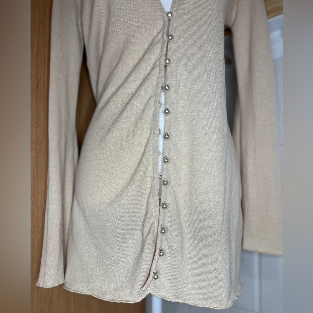 Princess Poly Beige cardigan w/ pearls button details - Picture 3 of 5